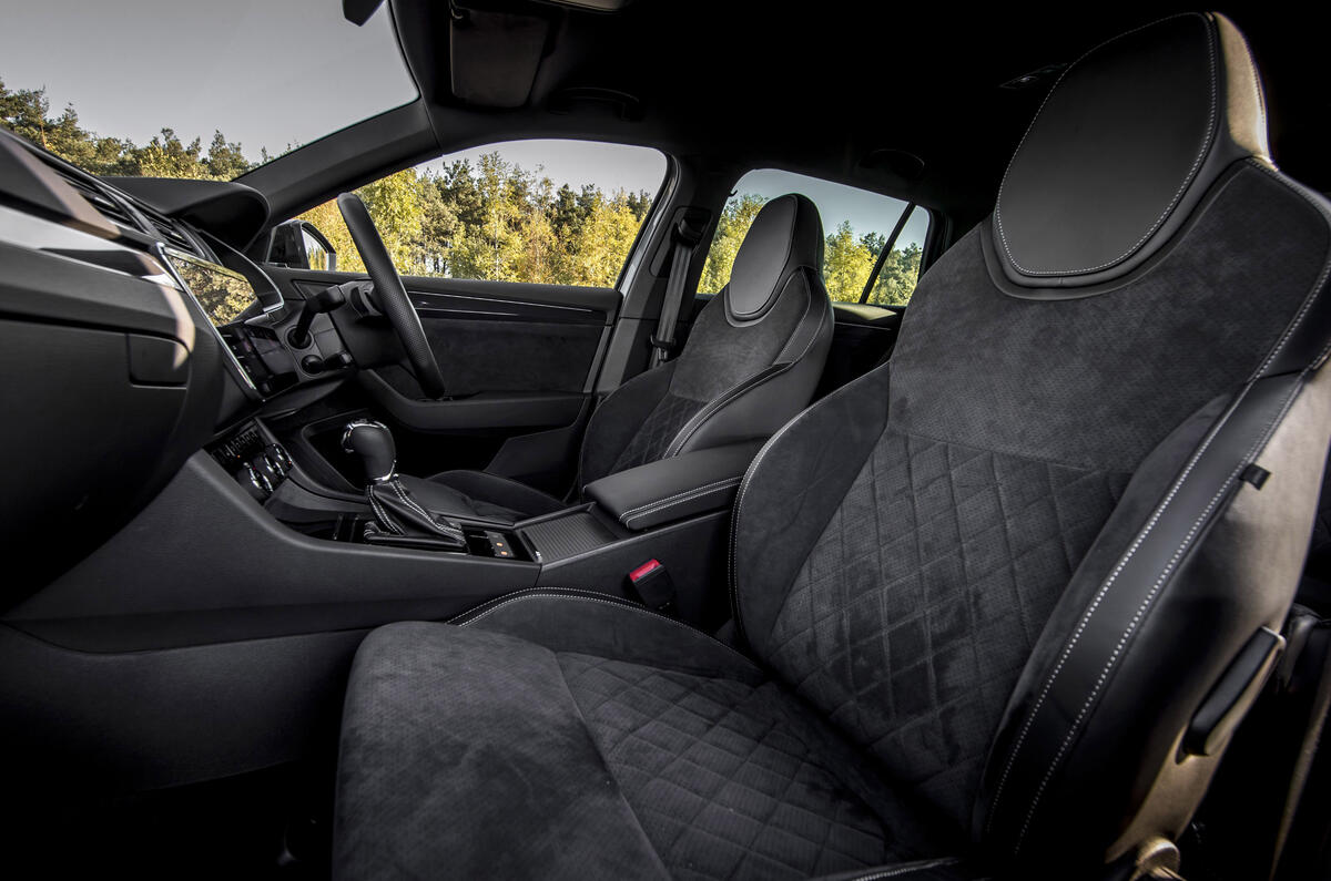 Skoda Superb Sportline 2019 review | Autocar