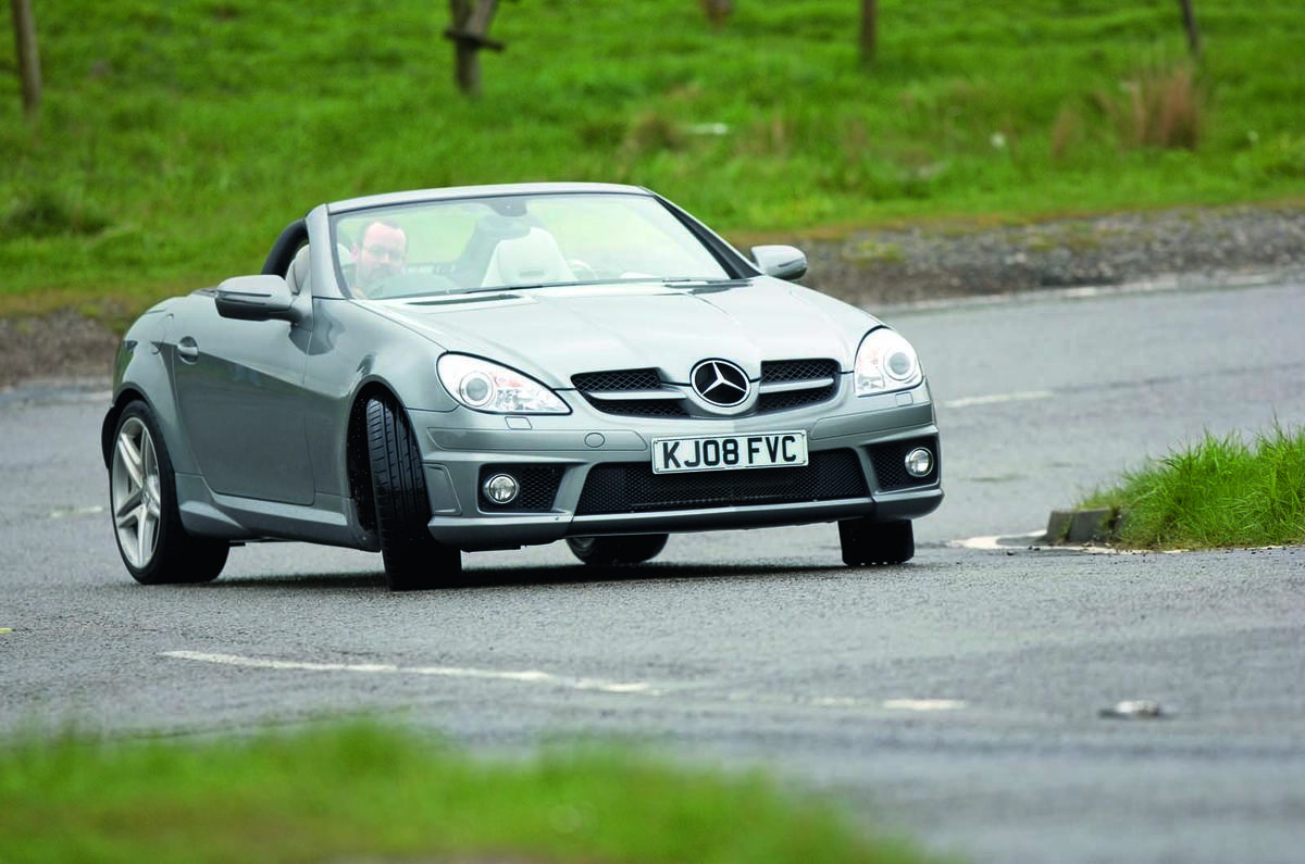 Mercedes-Benz SLK R171 drifting