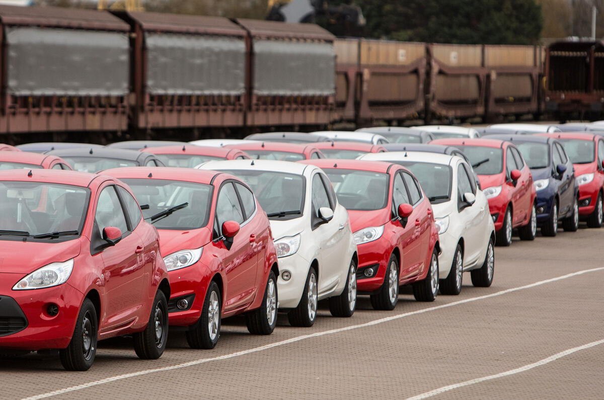 SMMT industry figures slow growth UK car market