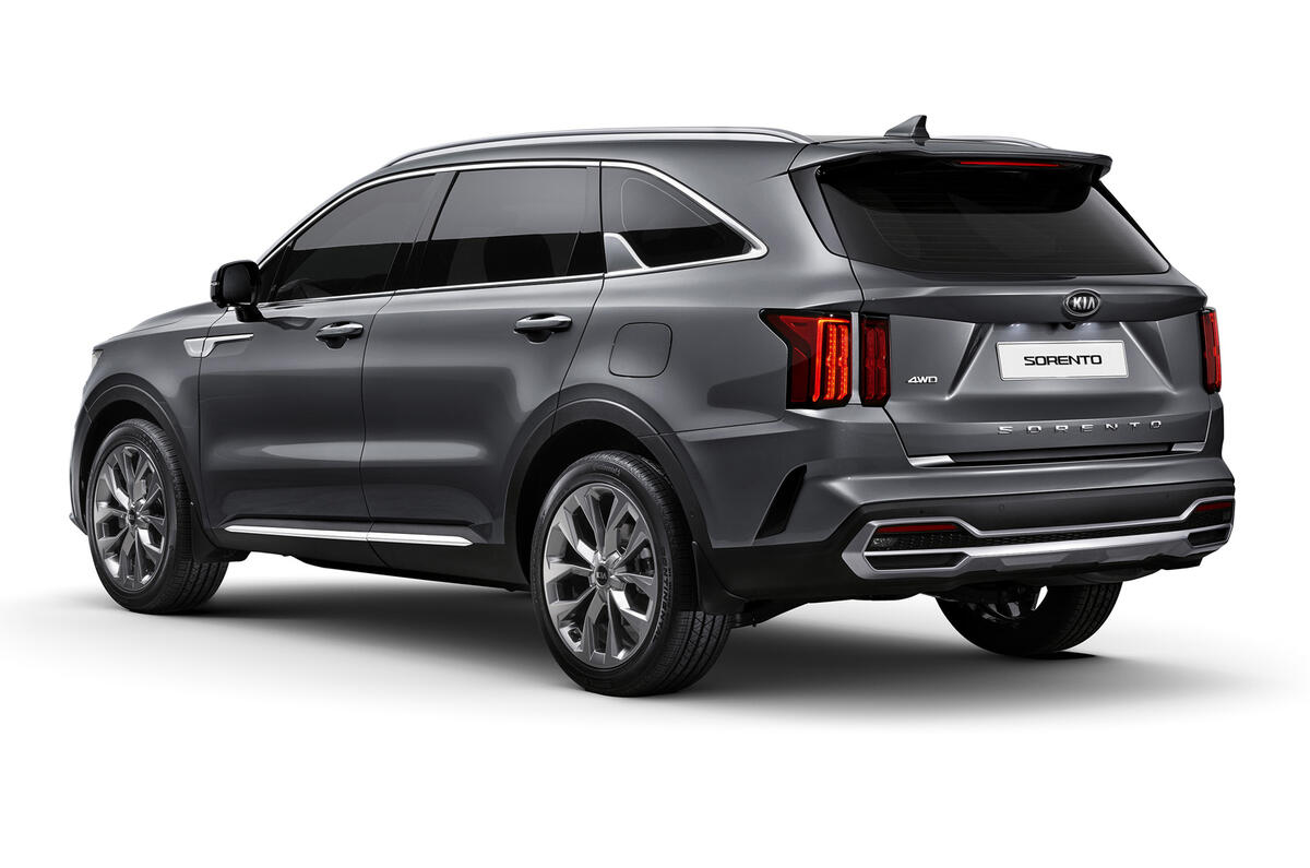 Kia sorento 2020 года