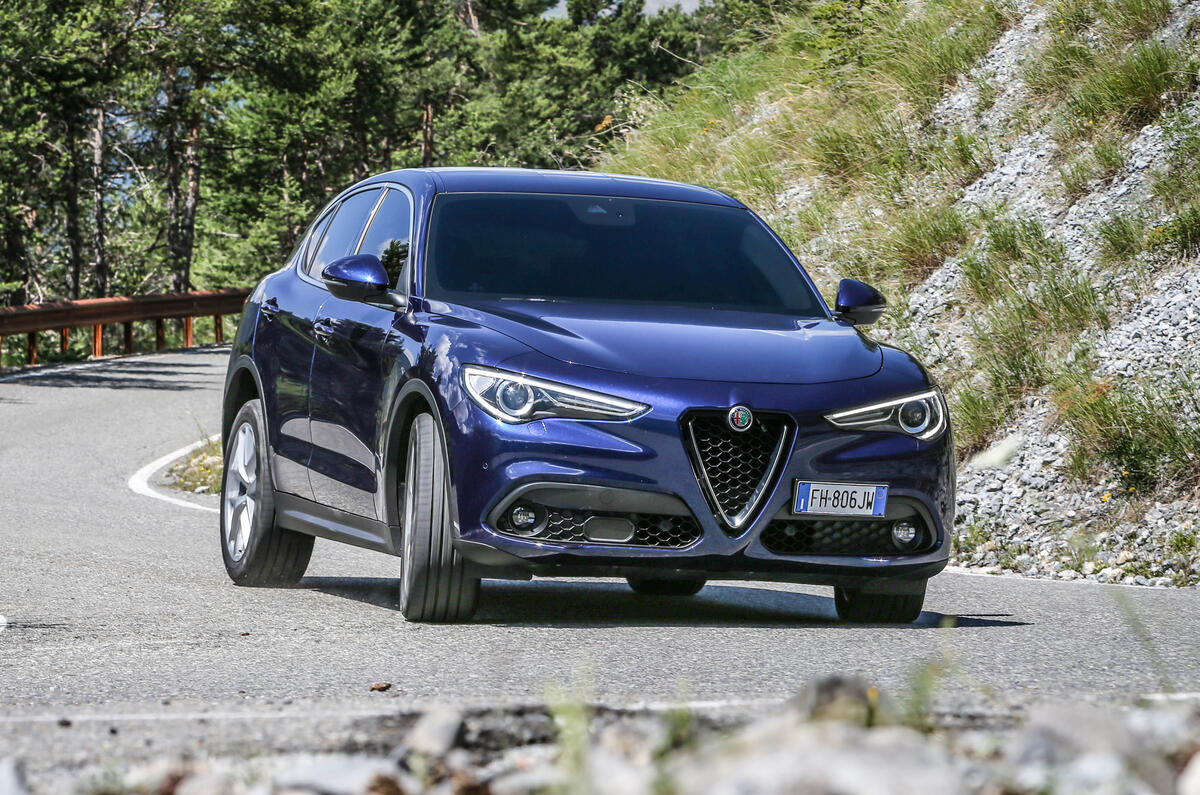 Alfa Romeo Stelvio 2 0t Super Q4 2017 Review Autocar