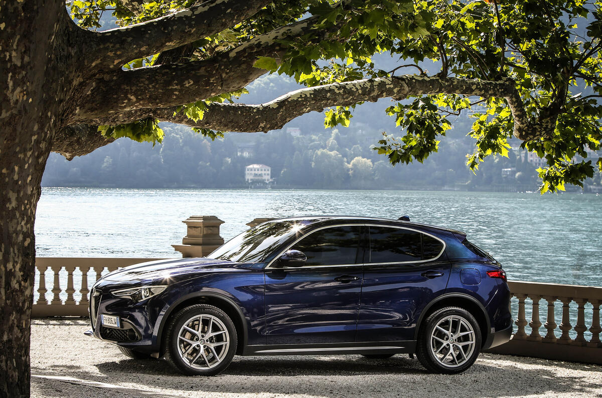 Alfa Romeo Stelvio 2 0t Super Q4 2017 Review Autocar