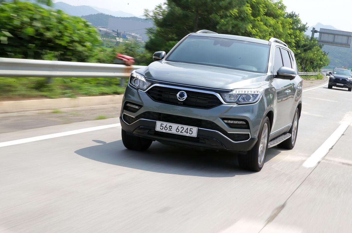 Ssangyong Rexton 2 2d Ultimate 2017 Review Autocar
