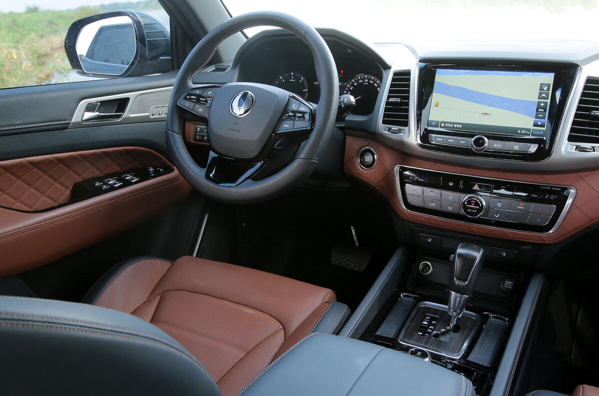 Ssangyong Rexton 2 2d Ultimate 2017 Review Autocar