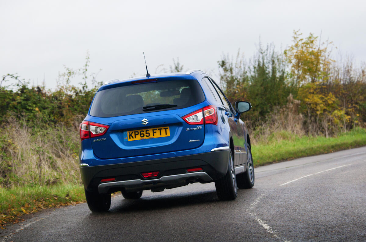 2015 Suzuki SX4 S-Cross 1.6 DDiS TCSS Allgrip SZ5 review ...