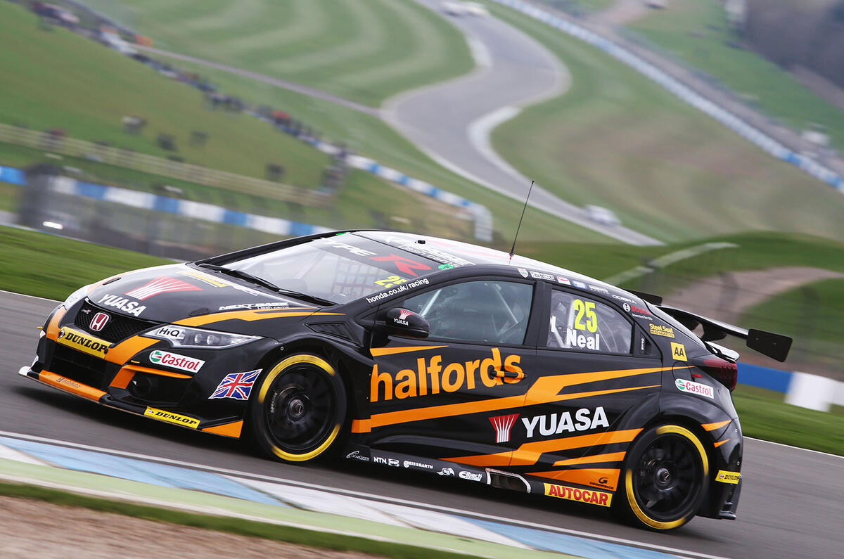 2017 Btcc Driving Honda S 360bhp Civic Type R Racer Autocar
