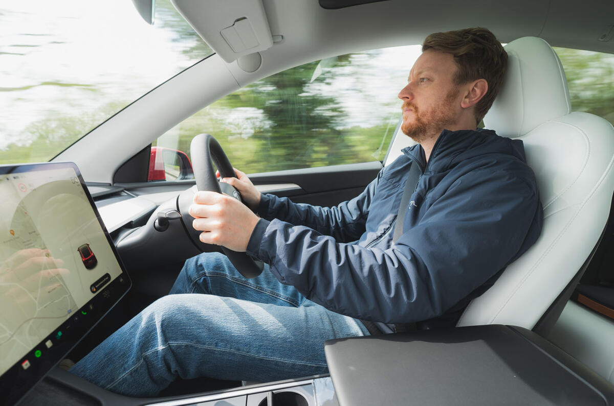 tesla model y rwd 2023 04 conduite