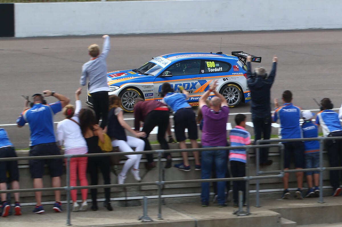 Rockingham BTCC: Tordoff maintains championship lead