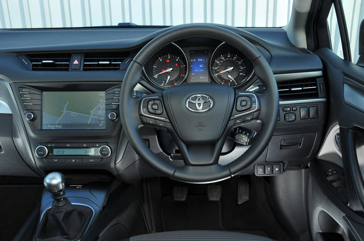 Toyota Avensis Estate 2016