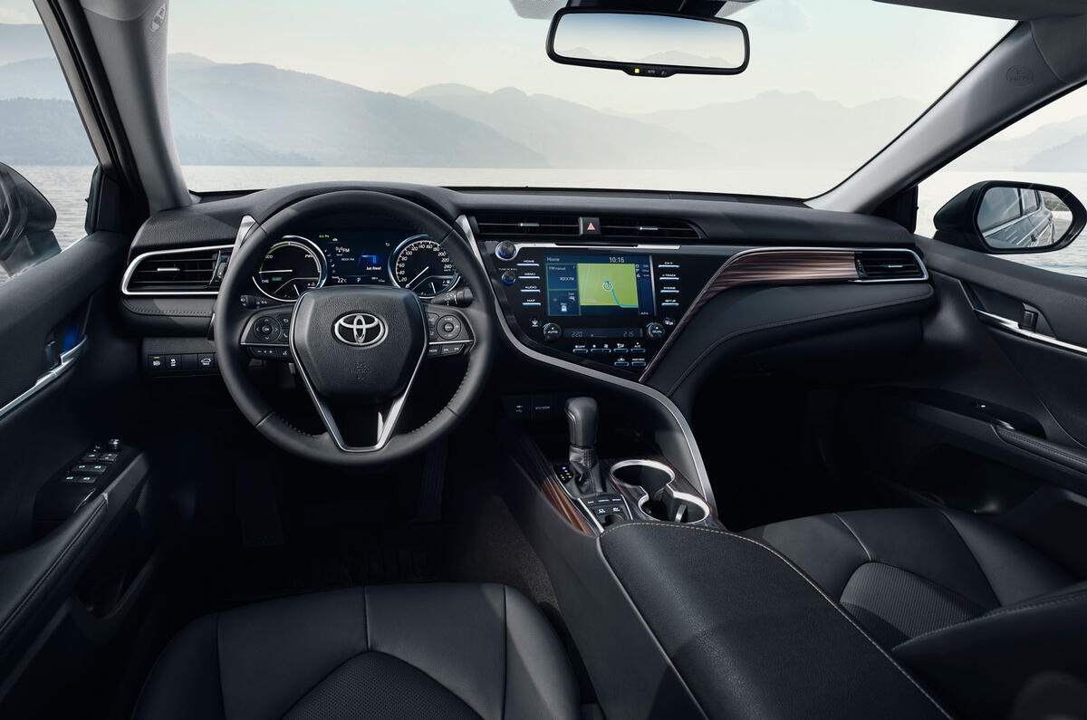 Toyota Camry UK specification