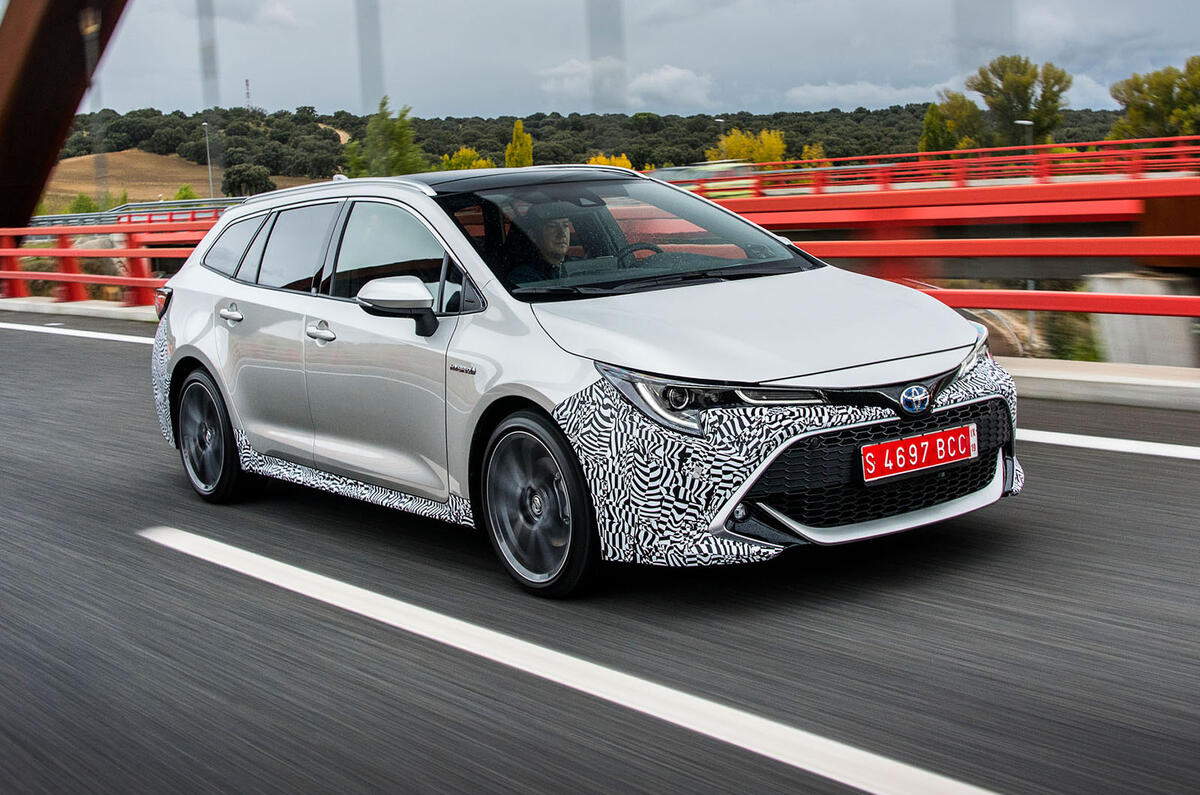 Toyota Corolla Touring Sports 2.0 hybrid 2019 review | Autocar