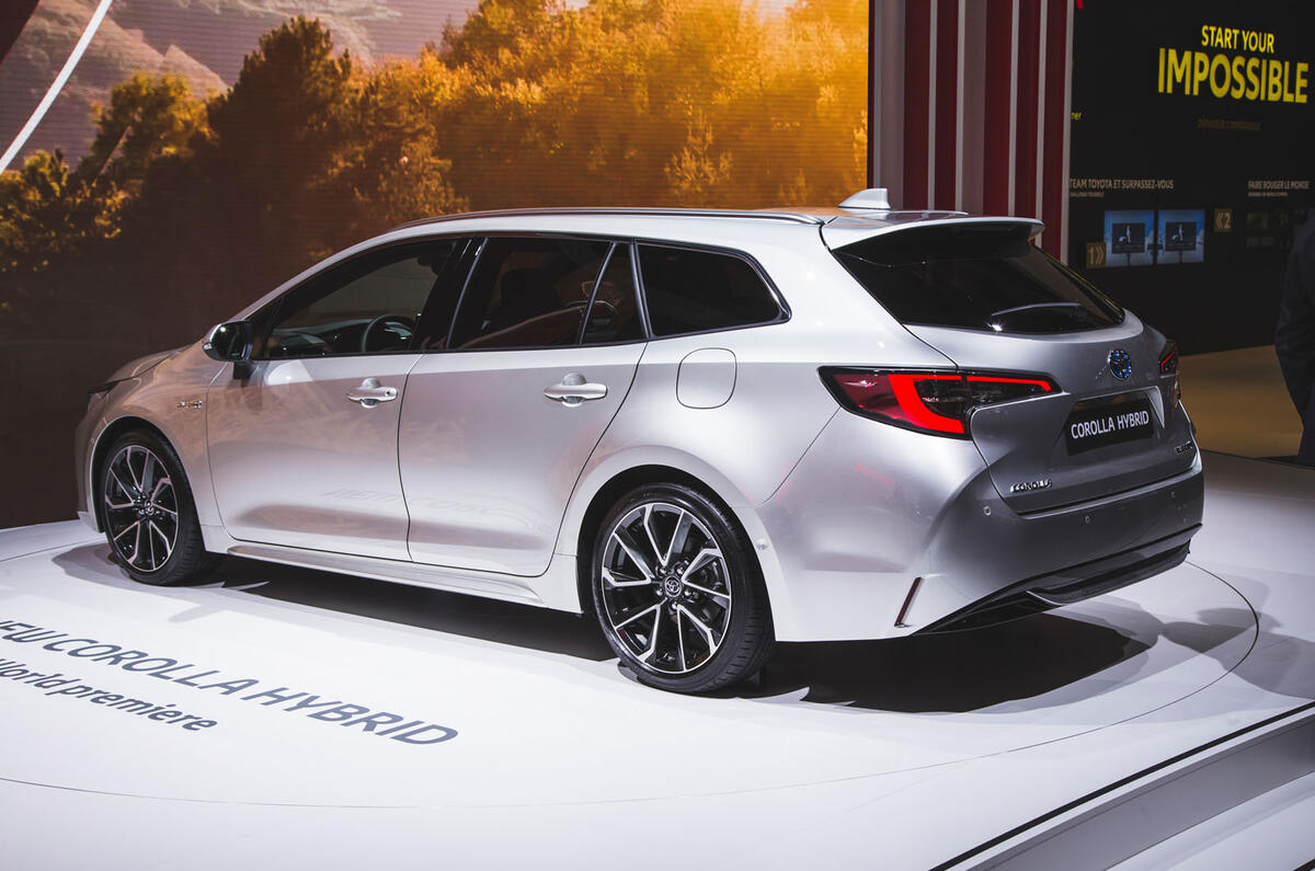 Toyota corolla touring 2019