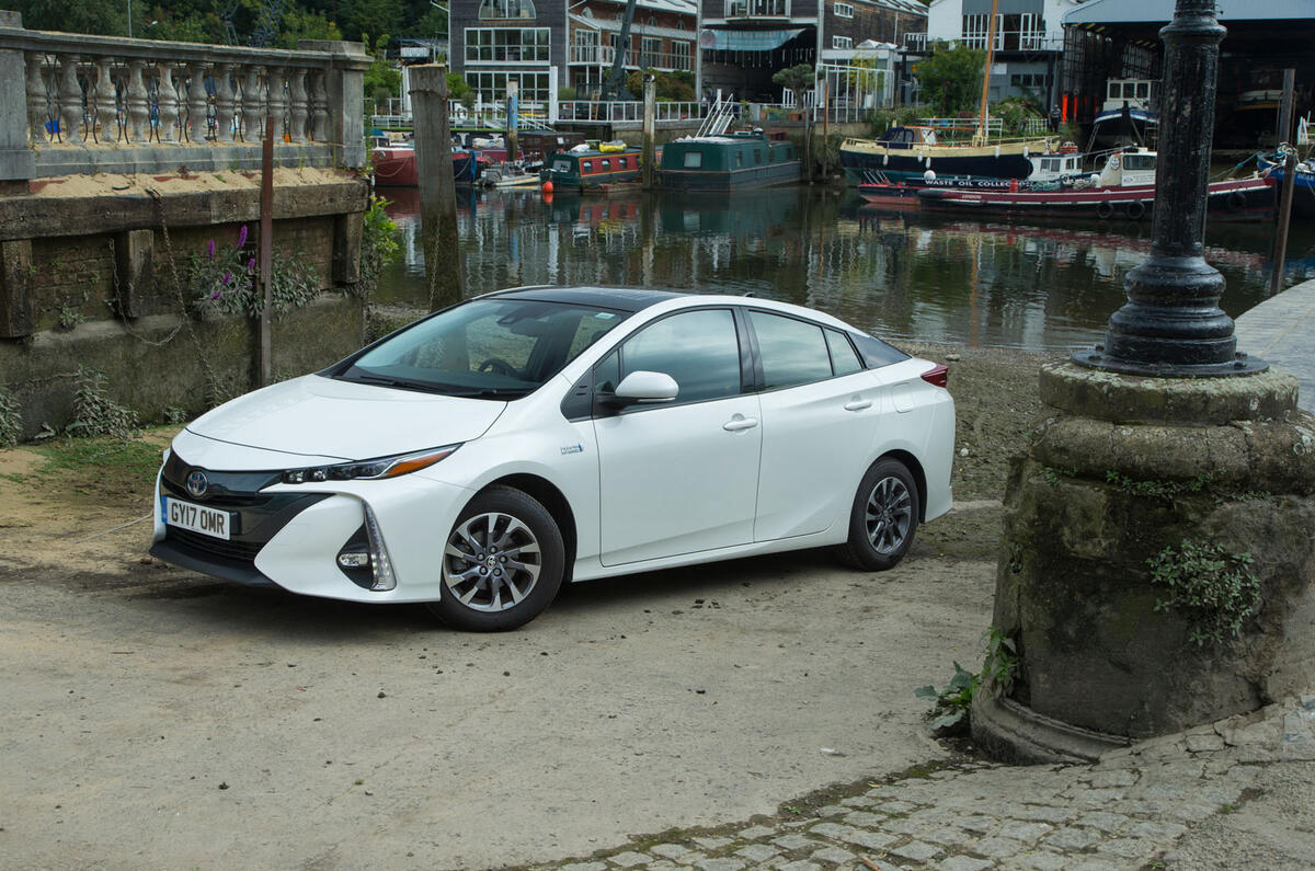 Siap Masuk Indonesia Toyota Bocorkan Harga Prius PHEV Siap Masuk Indonesia Toyota Bocorkan Harga Prius PHEV