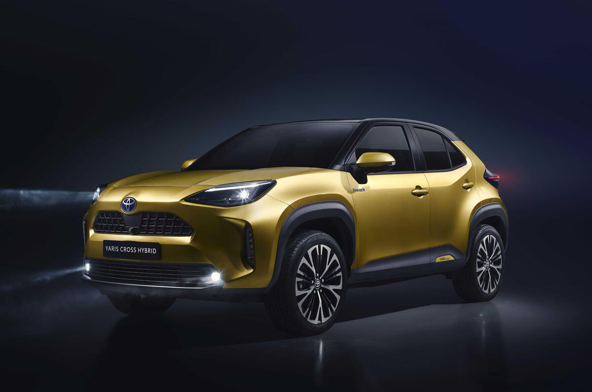 2020 Toyota Yaris Cross official image - front left