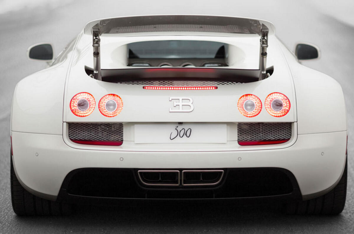 Bugatti Veyron Price 2015 >> Last ever Bugatti Veyron Super Sport coupe up for sale ... Bugatti Veyron Price 2015 >> Last ever Bugatti Veyron Super Sport coupe up for sale ...