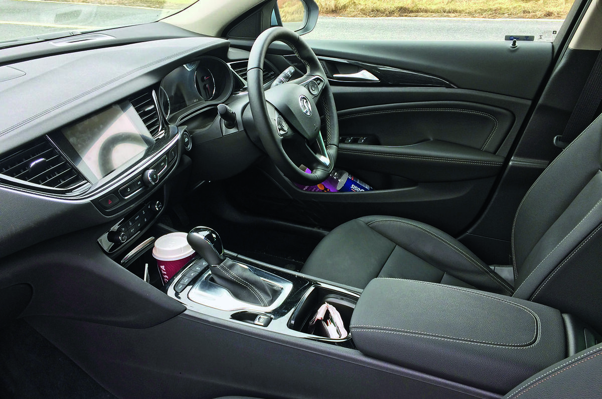 Vauxhall Insignia Sports Tourer cupholders