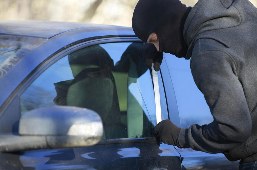 UK car thefts surge by 30% in three years