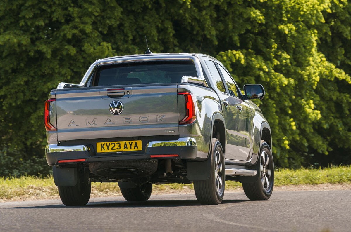 volkswagen amarok style avis 2023 03 virage arrière