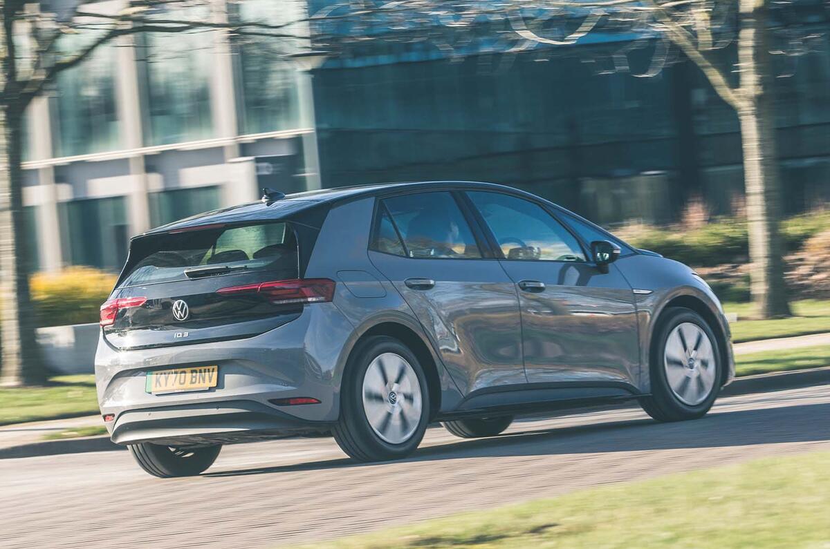 ردیابی سه ماهه عقب فولکس واگن ID 3 2022