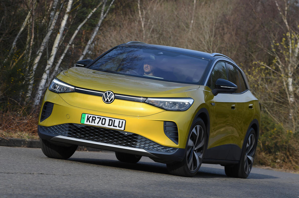 Volkswagen ID 4 front quarter tracking 2020