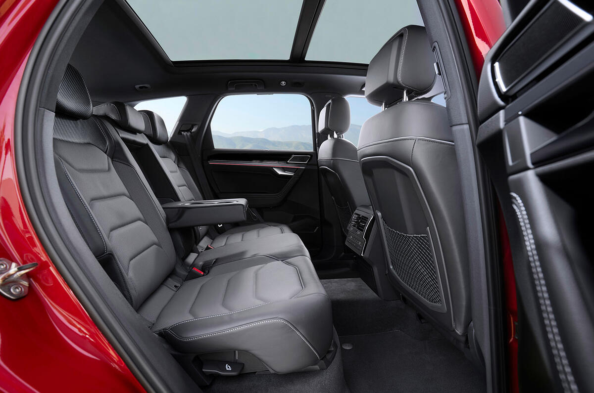 Volkswagen Touareg rear seats