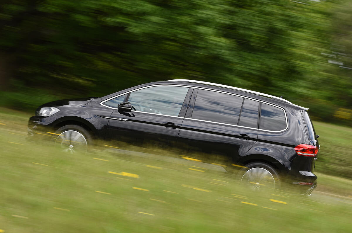 Volkswagen Touran side