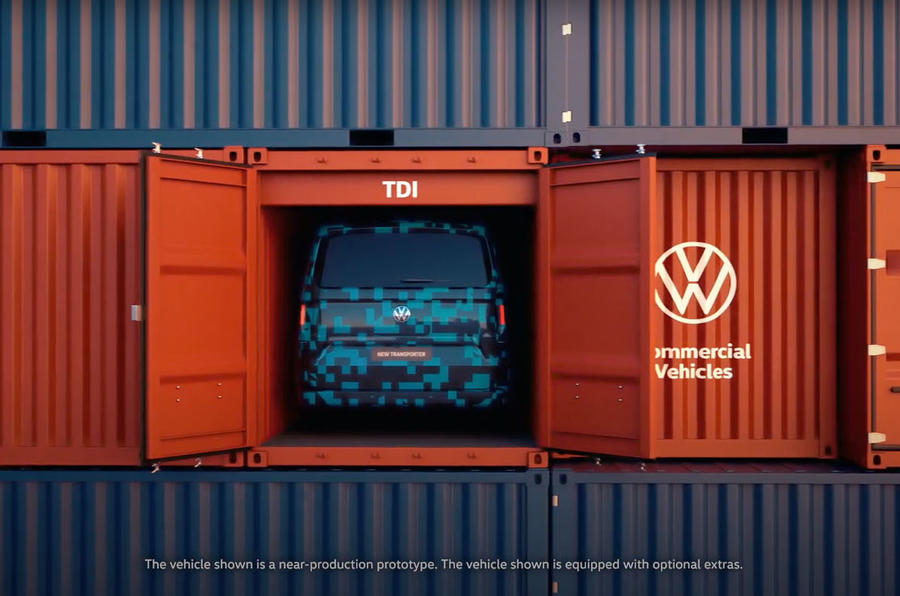 Volkswagen Transporter 2024 тизер сзади 1