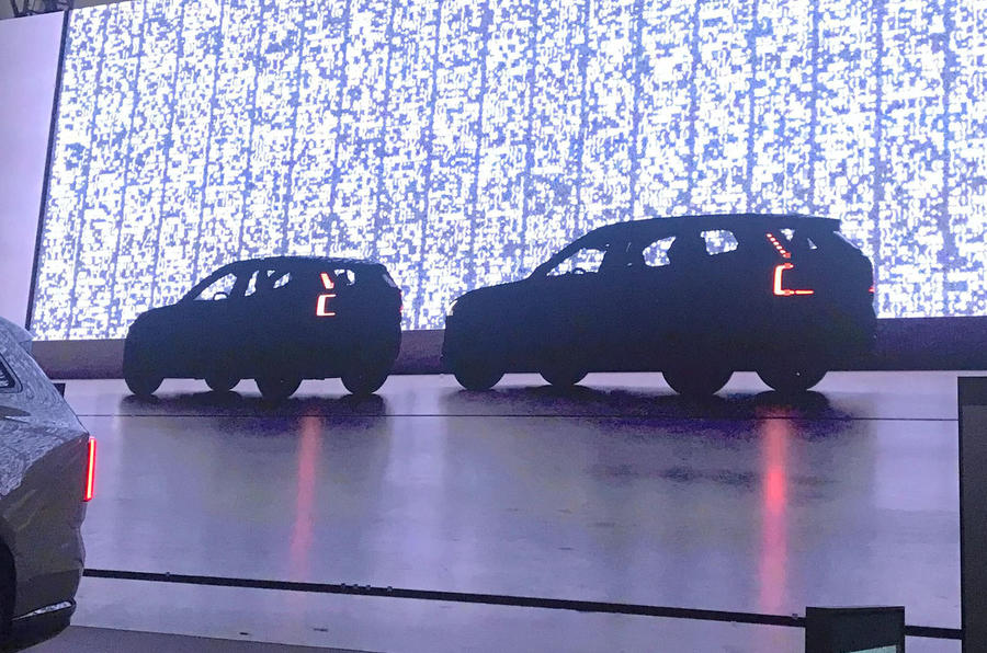 Volvo small crossover silhouette with EX90 2022