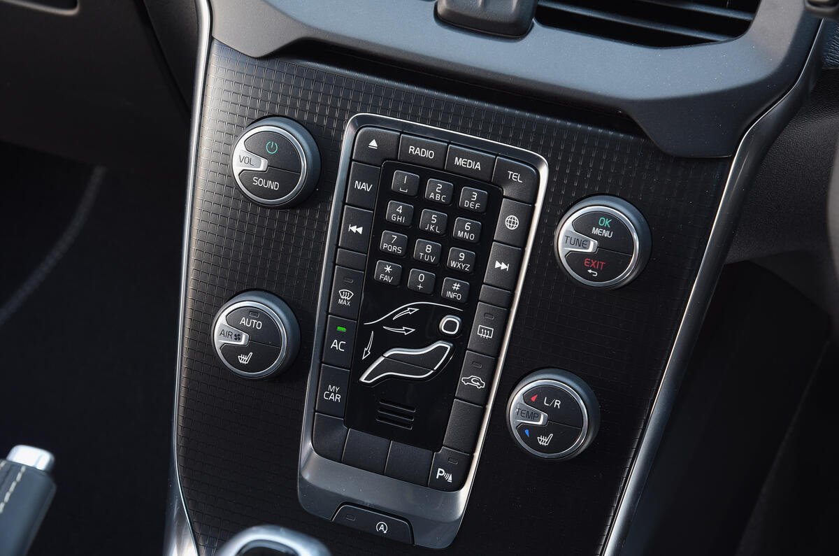 volvo v40 t3 r design