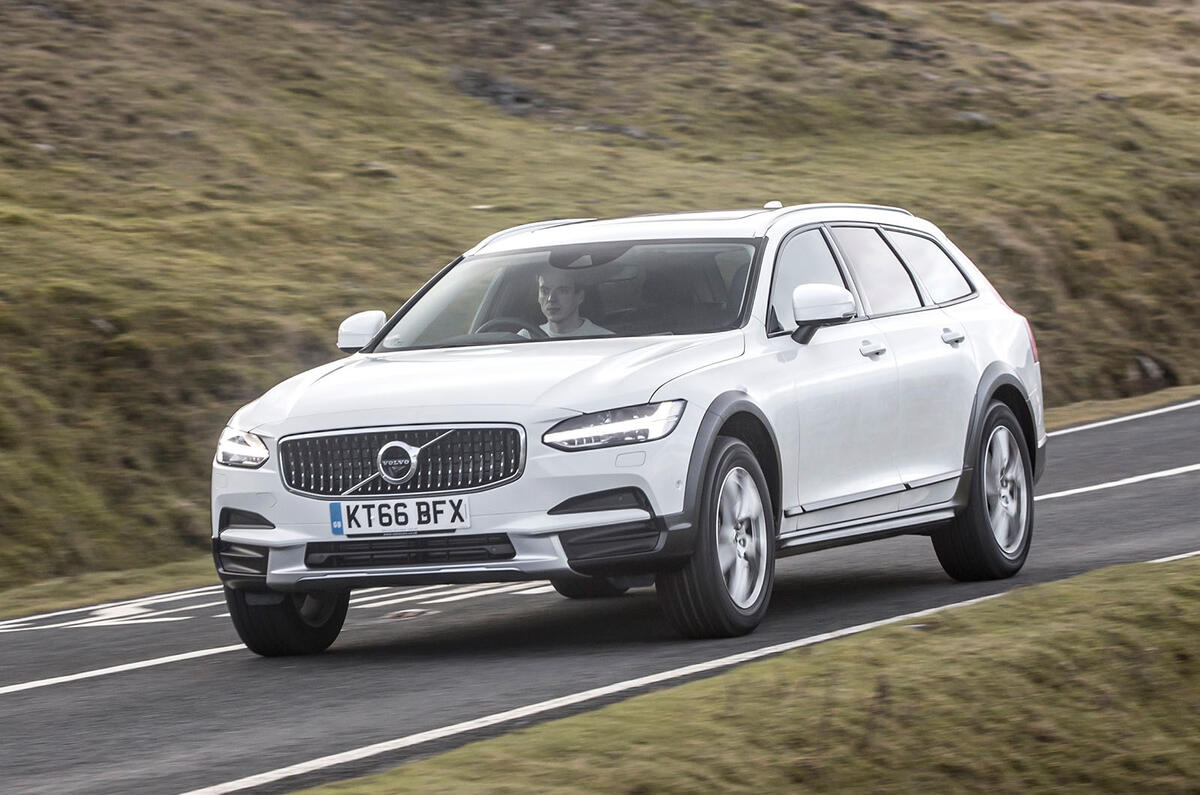 2017 Volvo V90 Cross Country Uk First Drive Review Autocar