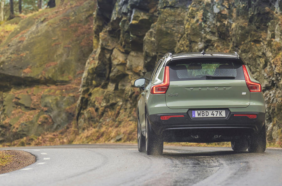 volvo xc40 2023 review 03 crnering rear