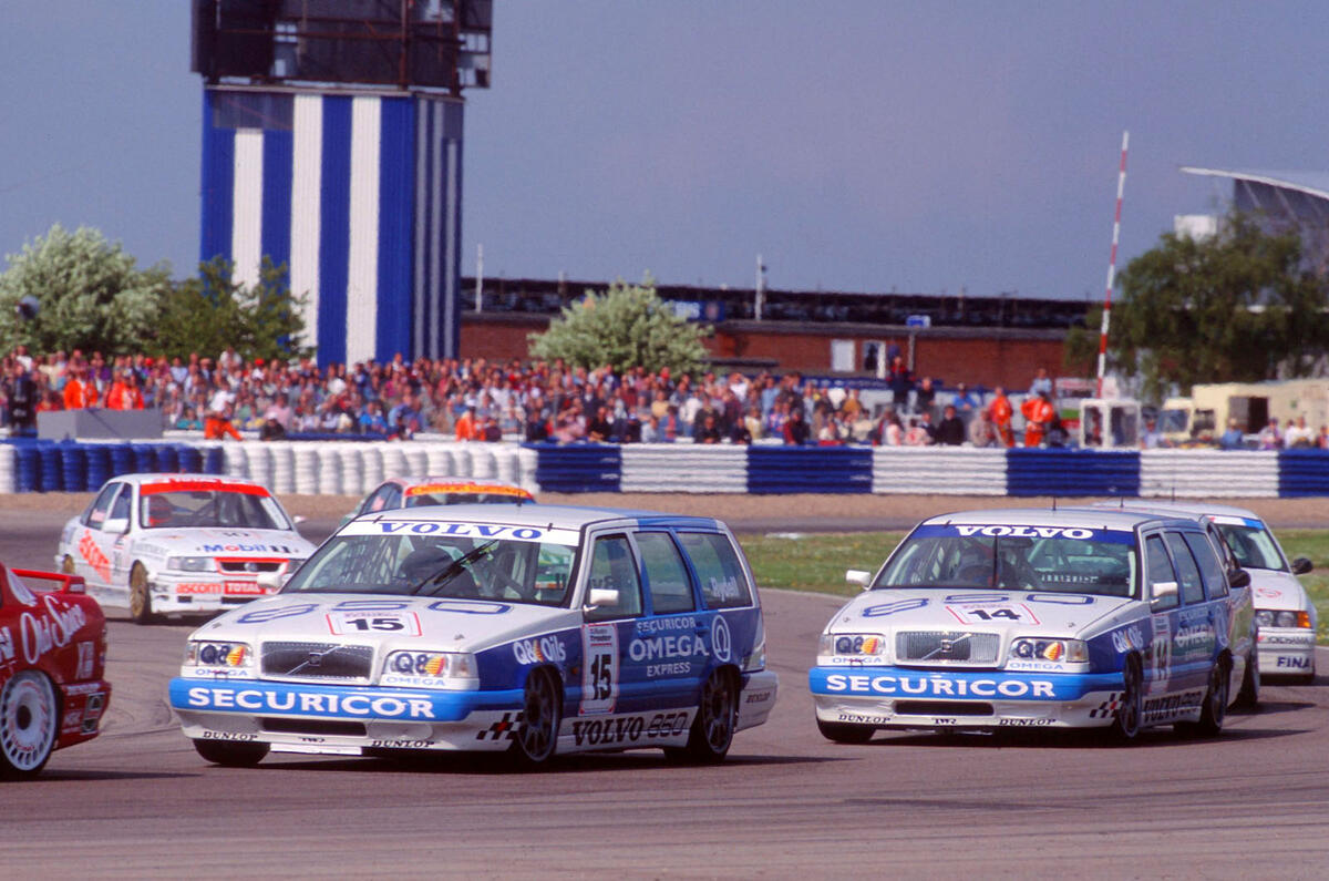 Volvo 850 Estate in the 1994 BTCC