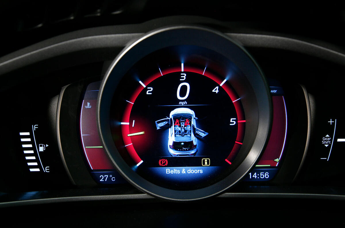 Volvo V40 instrument cluster