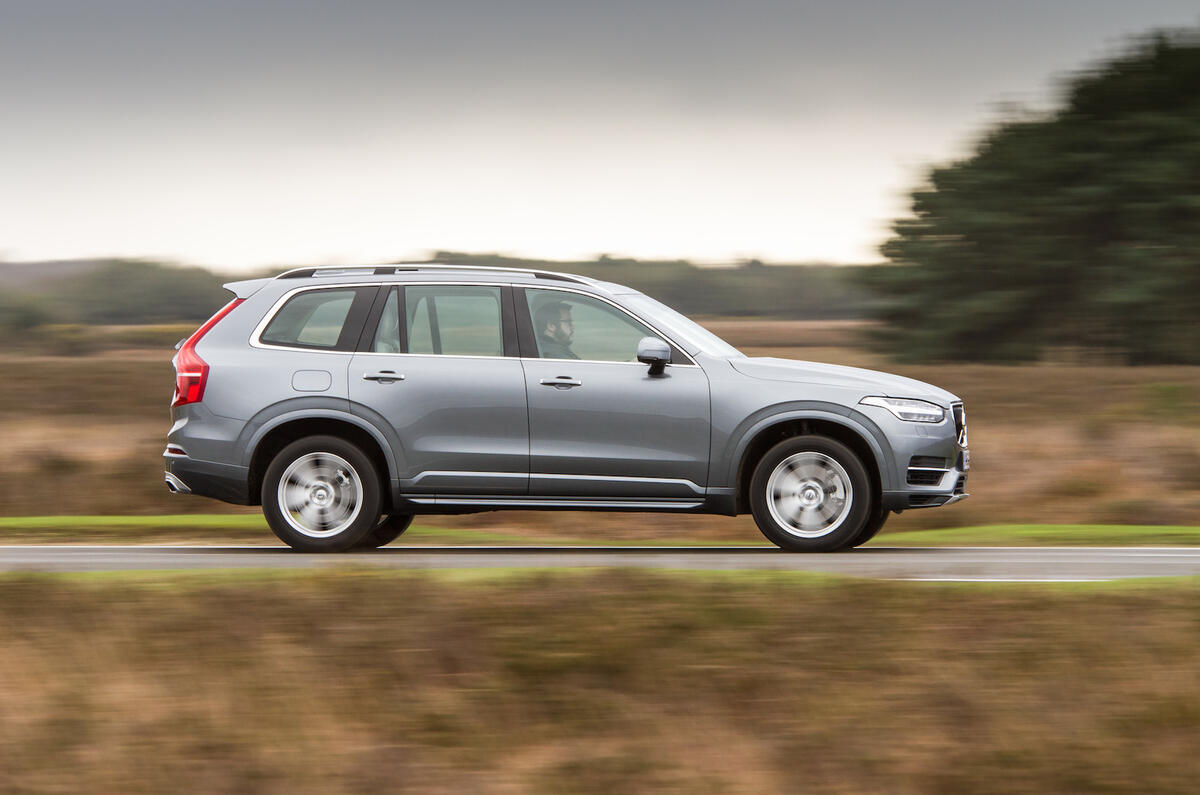2016 Volvo Xc90 T8 Momentum Review Review Autocar