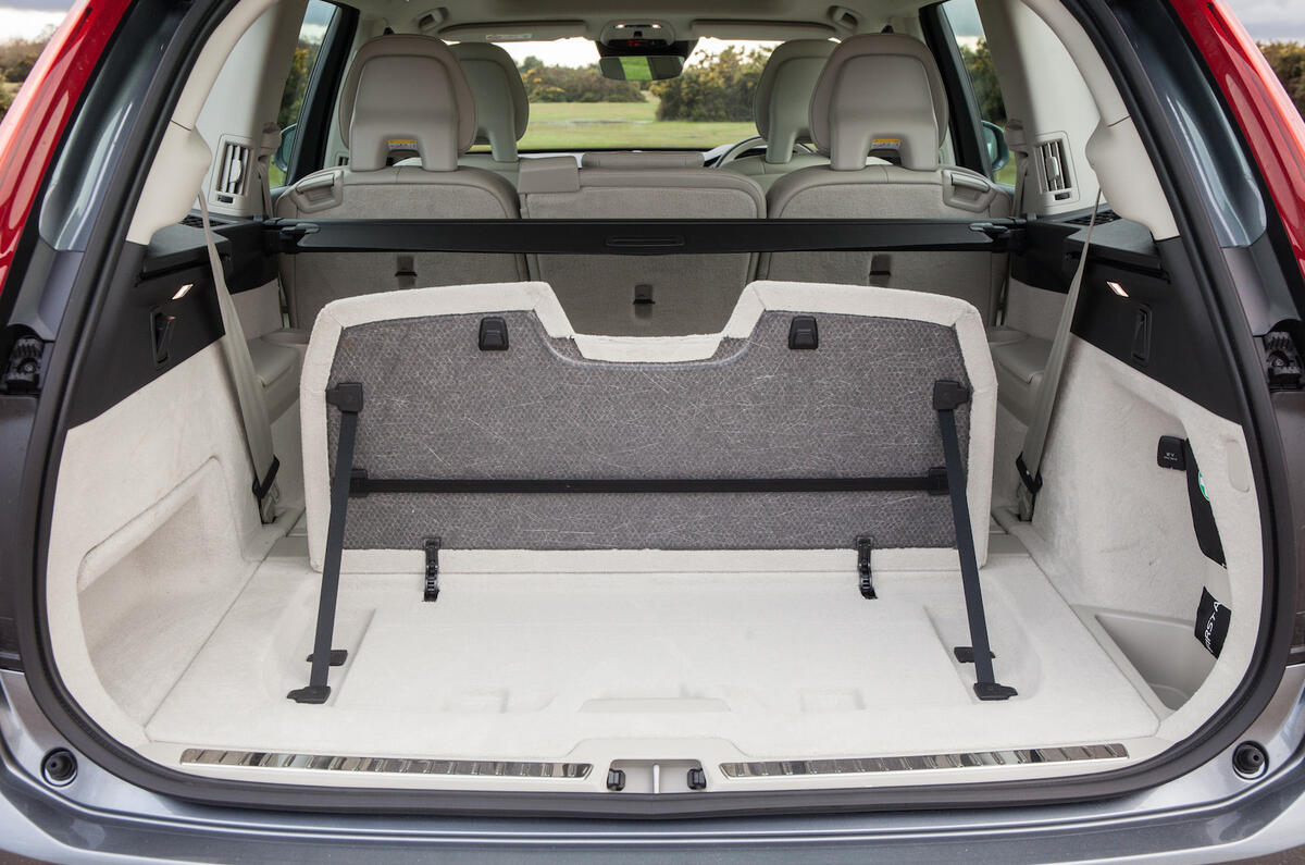 2016 Volvo XC90 T8 Momentum review review Autocar