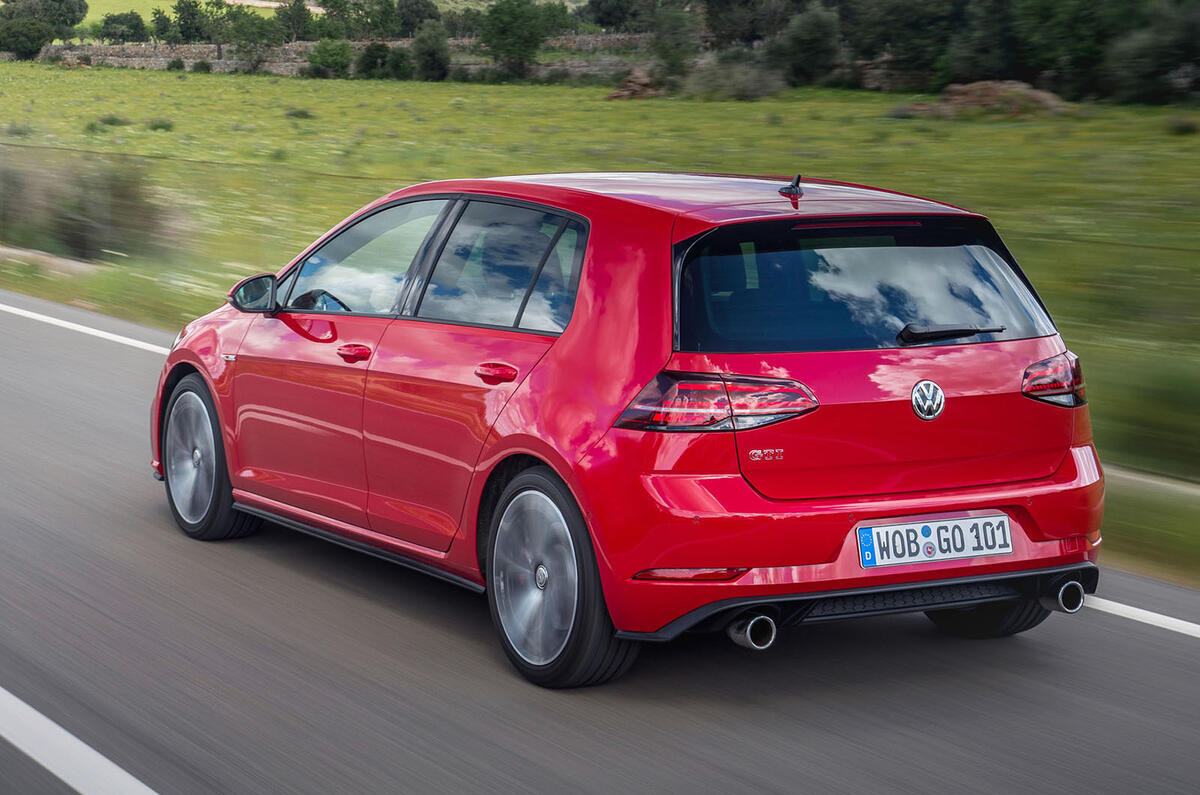 Golf Gti Performance 2017 >> Volkswagen Golf Gti Performance 2017 Review Autocar Golf Gti Performance 2017 >> Volkswagen Golf Gti Performance 2017 Review Autocar