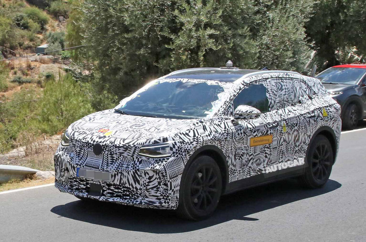 VW ID Crozz spies