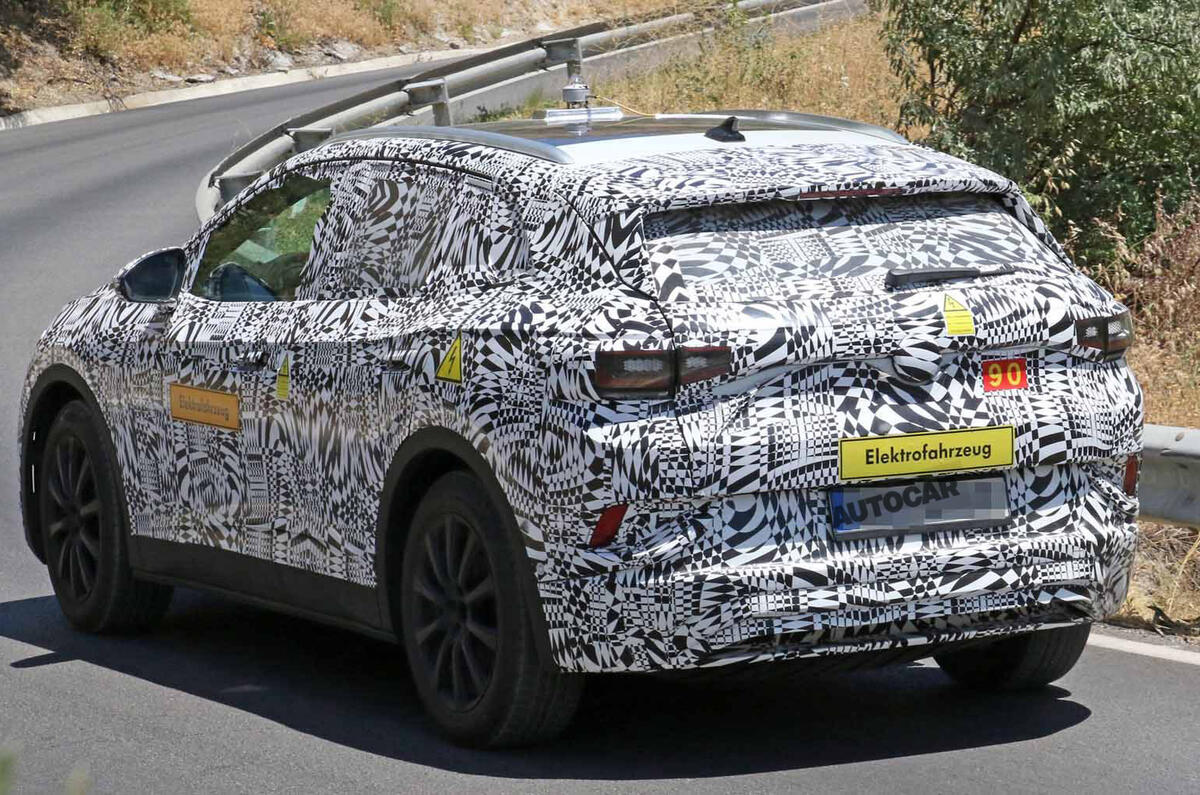 VW ID Crozz Electric Crossover SUV: Design, Release >> Volkswagen Id Crozz 2020 Electric Suv Spotted Testing Autocar VW ID Crozz Electric Crossover SUV: Design, Release >> Volkswagen Id Crozz 2020 Electric Suv Spotted Testing Autocar