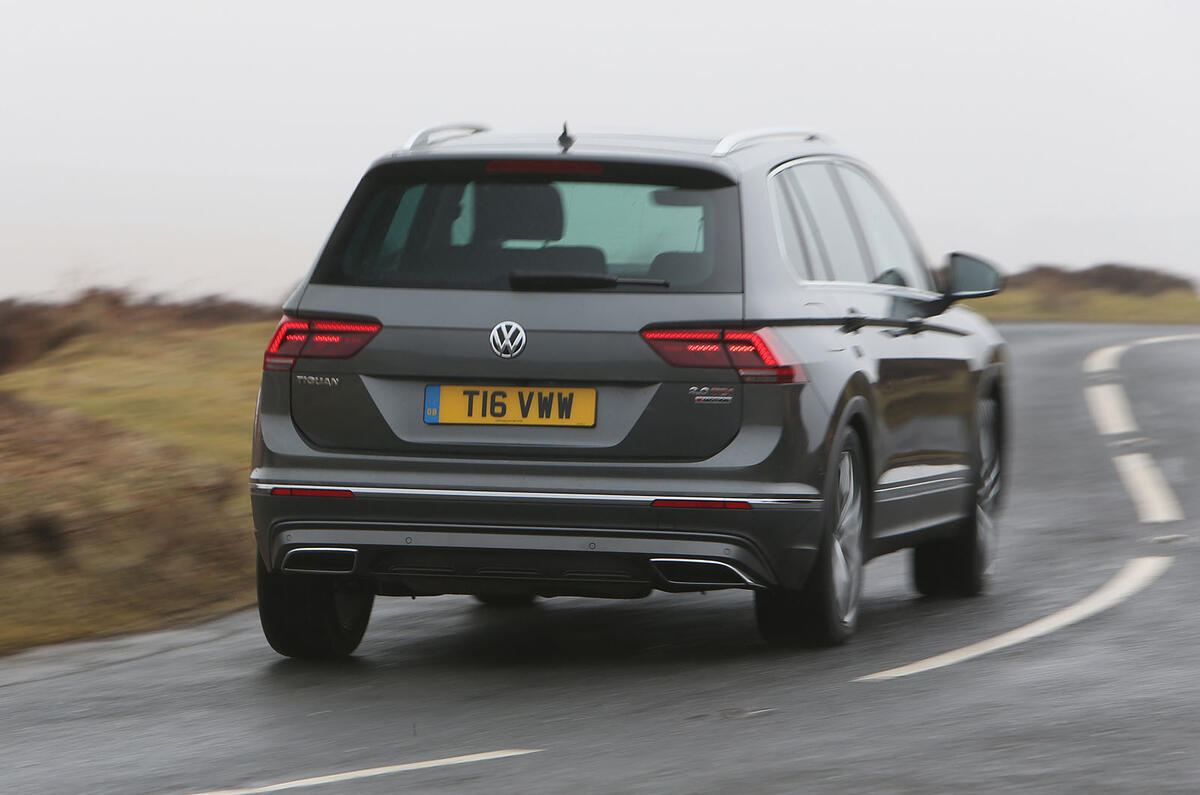 Volkswagen Tiguan 2 0 Bitdi 240 4motion Dsg Se L 2017