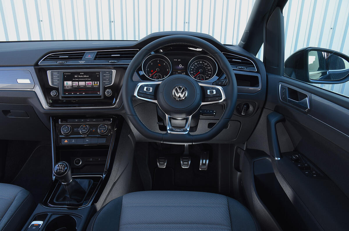 Volkswagen Touran 2.0 TDI R-Line review review | Autocar