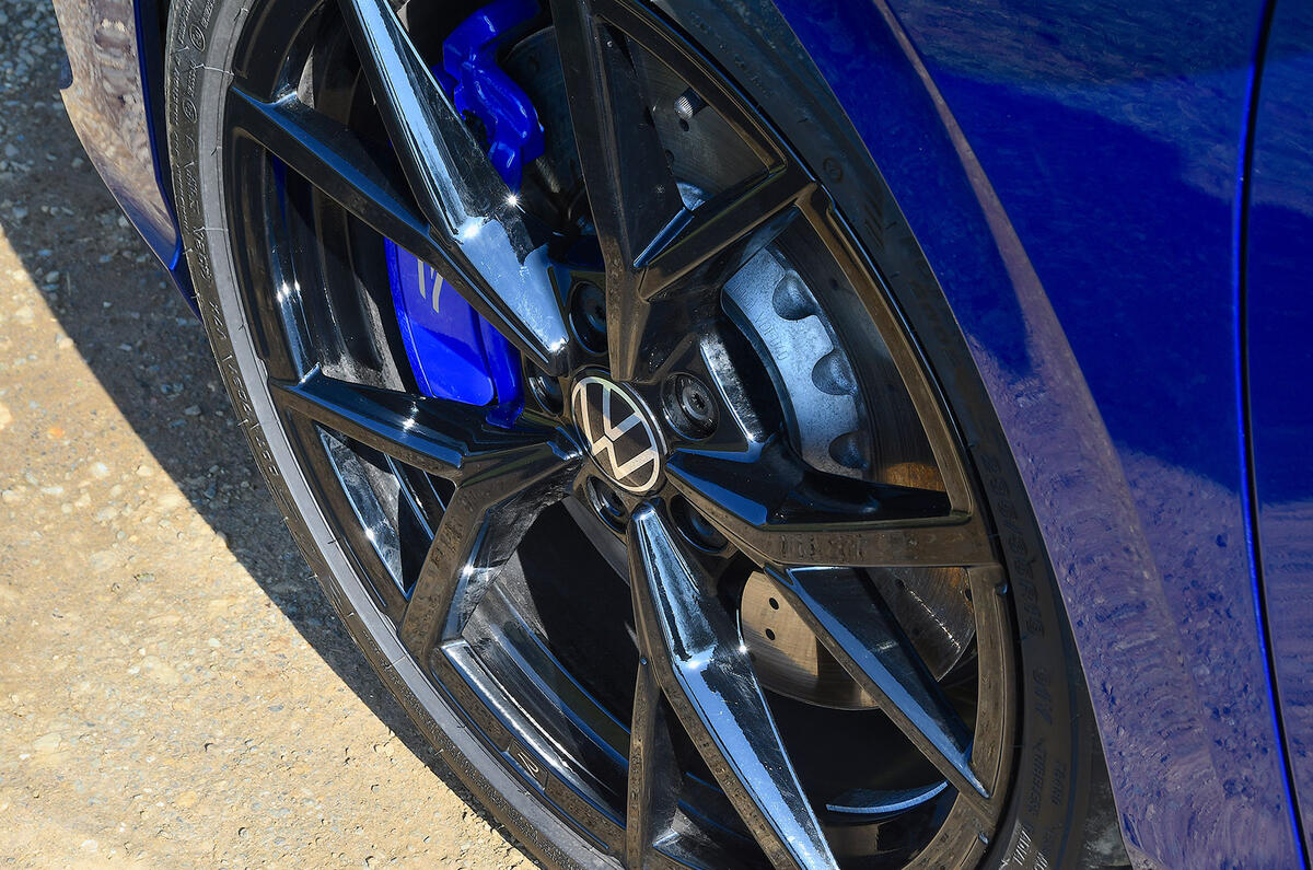 Roues de la VW Golf R Estate