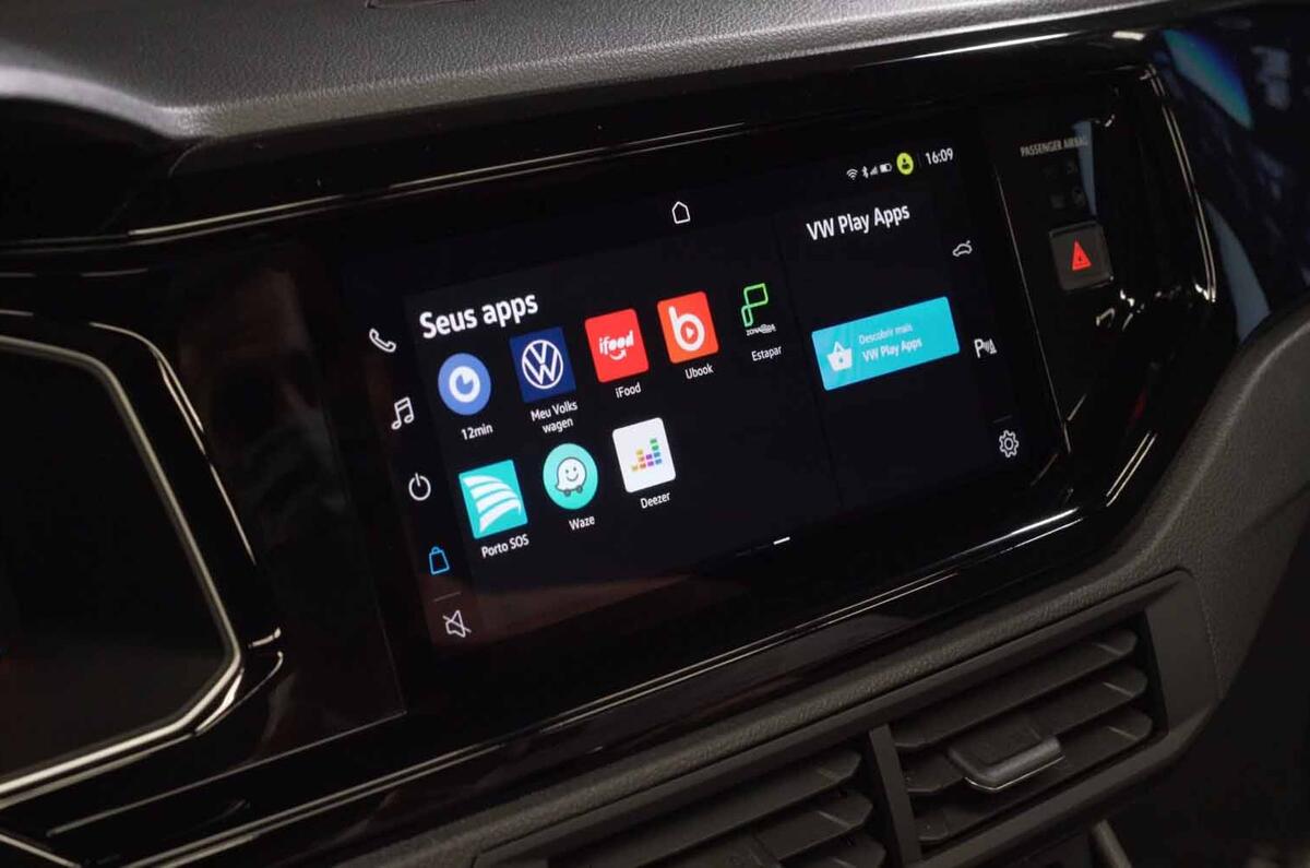 Volkswagen Nivus screen