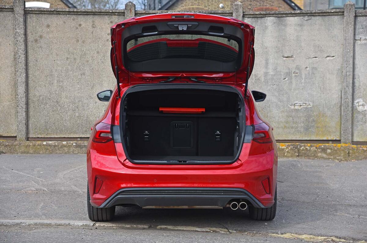 WC Ford Focus essai jumelé WW 22 20220321 0017