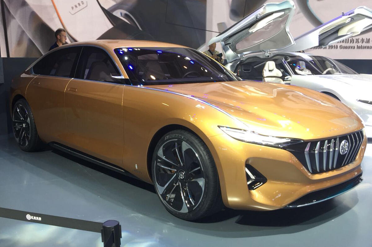 New Hybrid Kinetic Group H500 saloon makes Beijing appearance | Autocar