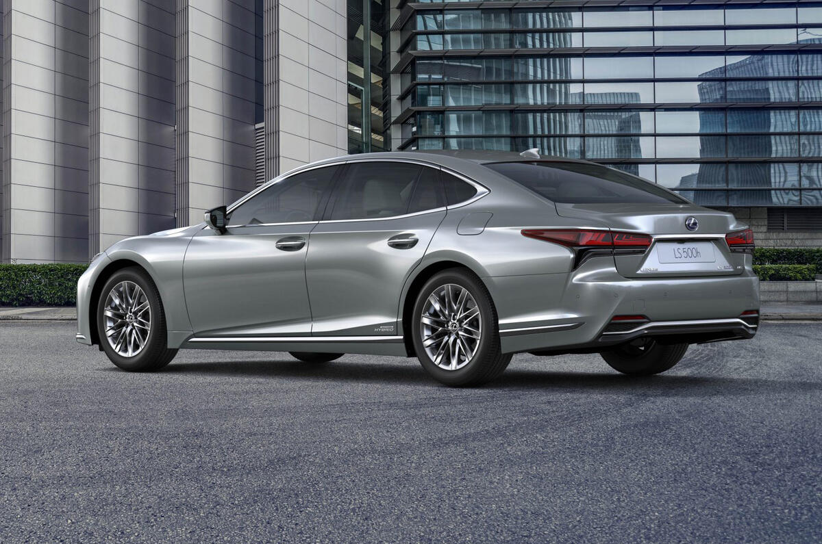 Lexus ls 2021