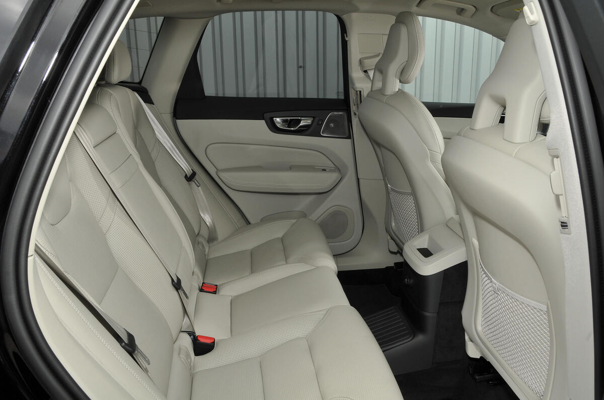 Volvo XC60 T8 2017 review Autocar