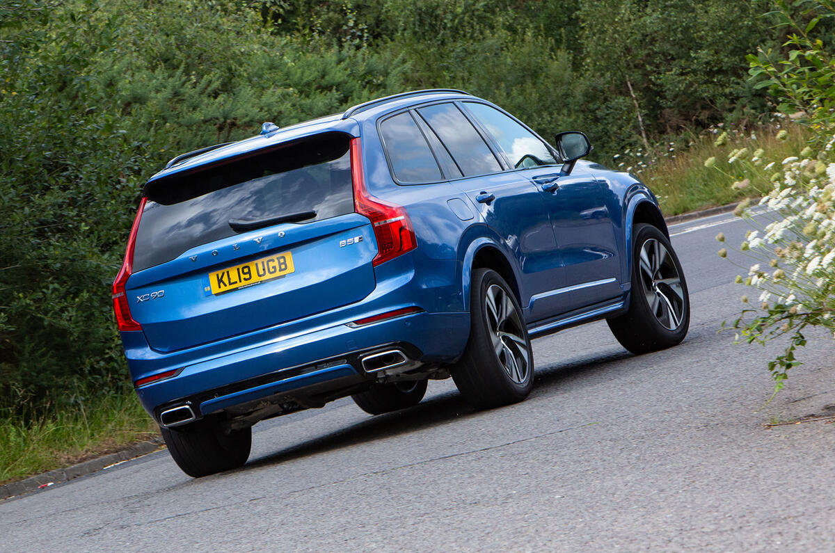 Volvo Xc90 B5 R Design Awd 2019 Uk Review Autocar