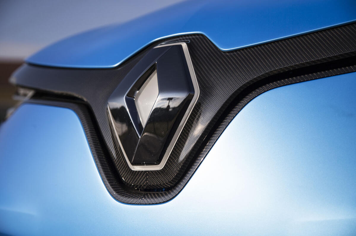 Renault Zoe badge