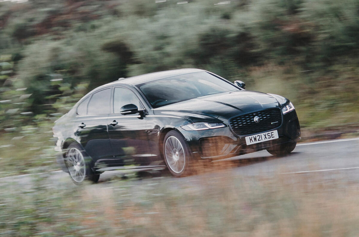 1 Jaguar XF 2021 : essai à long terme sur route