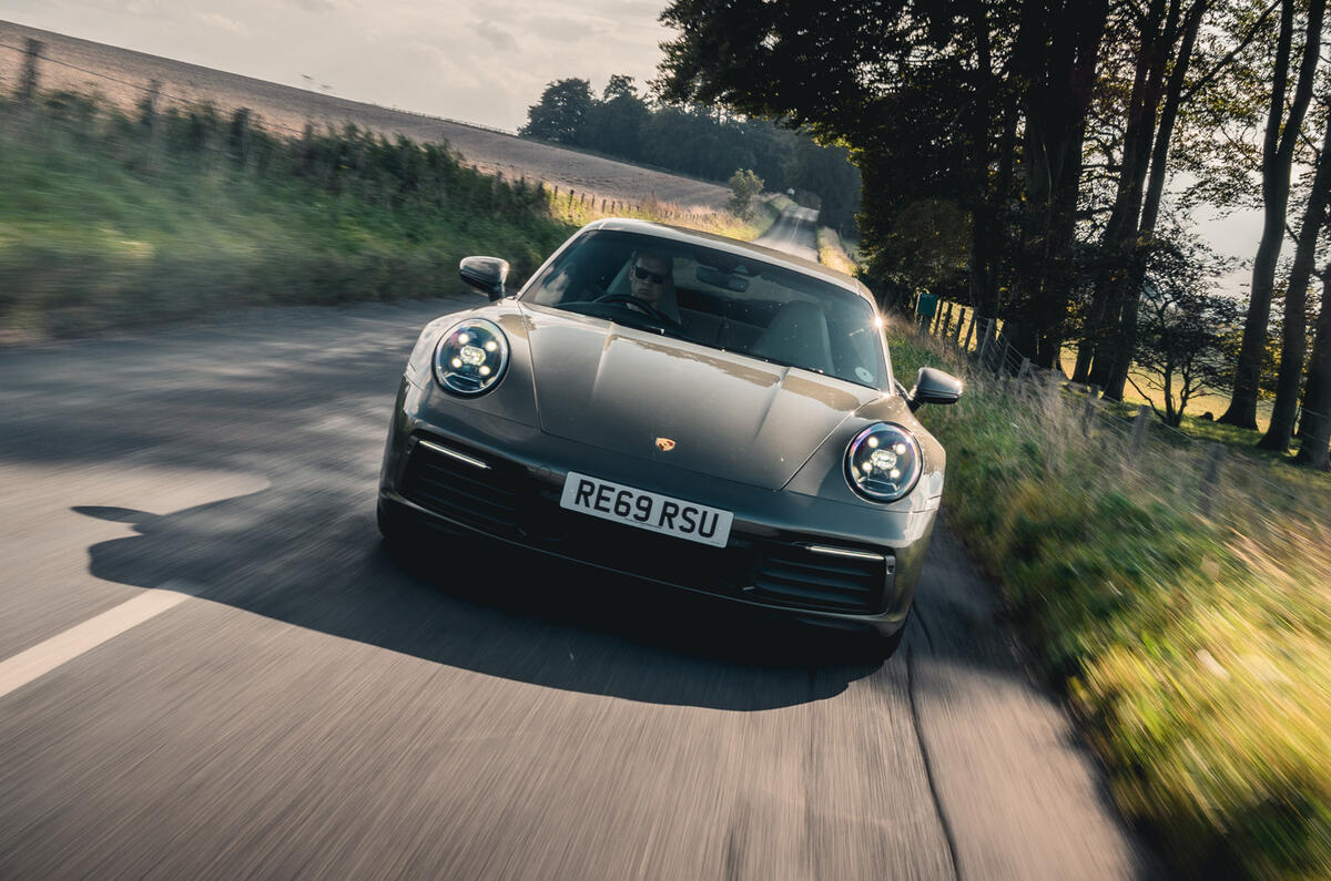 Porsche 911 Carrera 2020 : bilan à long terme - le front des héros